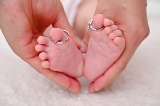 安康宝宝挤眼睛是怎么回事